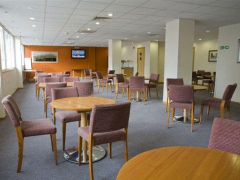 Travelodge Croydon Central エクステリア 写真