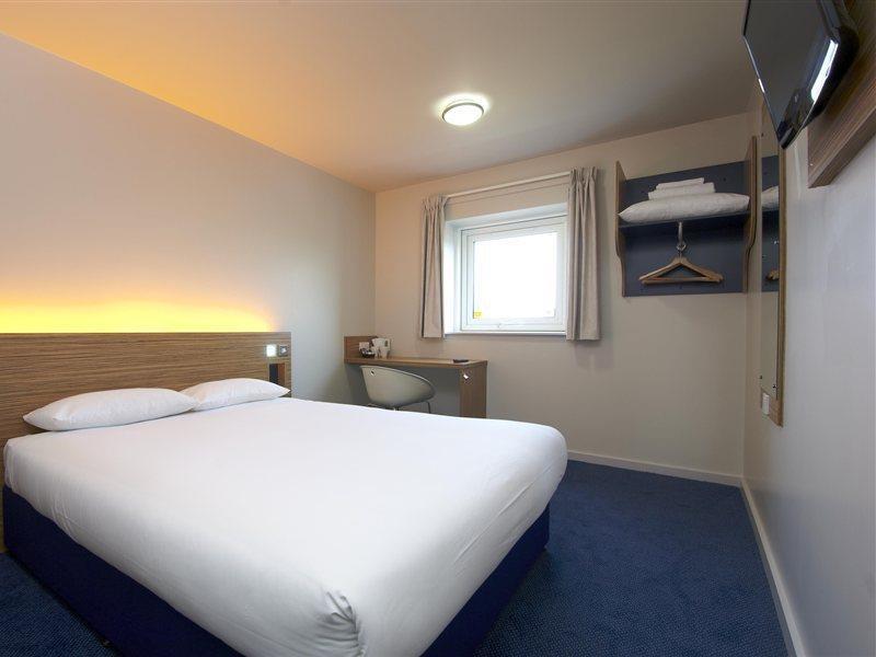 Travelodge Croydon Central エクステリア 写真