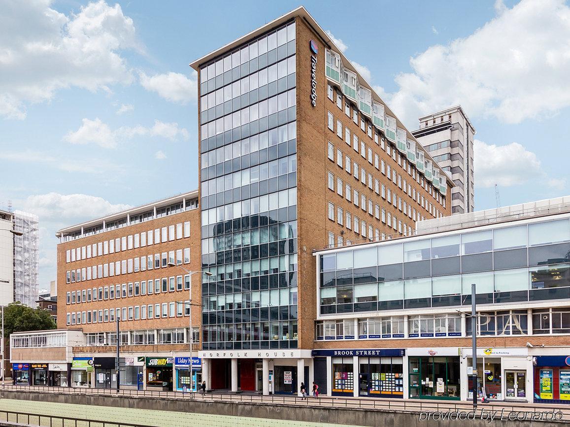 Travelodge Croydon Central エクステリア 写真