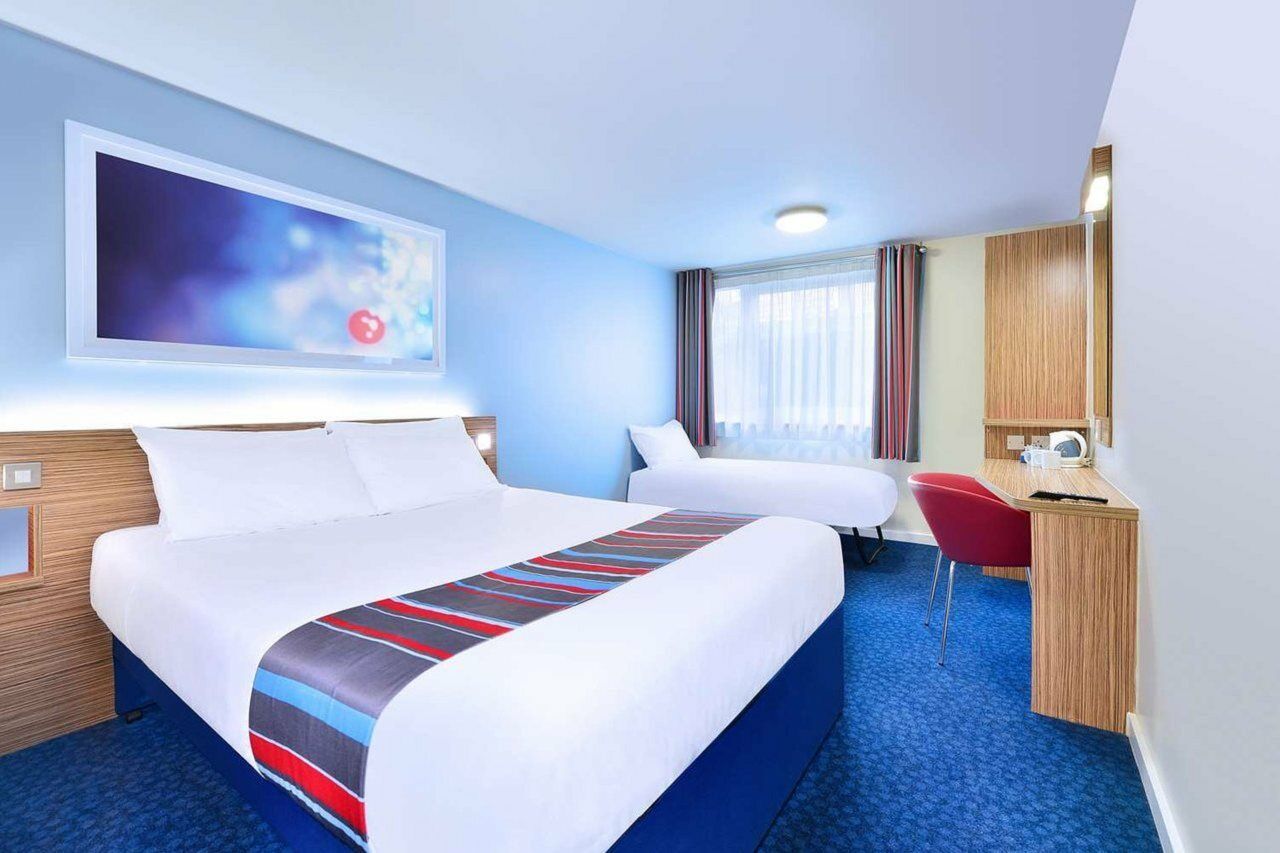Travelodge Croydon Central エクステリア 写真